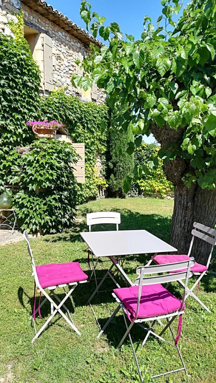Bed and Breakfast Mas Du Moutet La Capelle-et-Masmolene Exterior foto