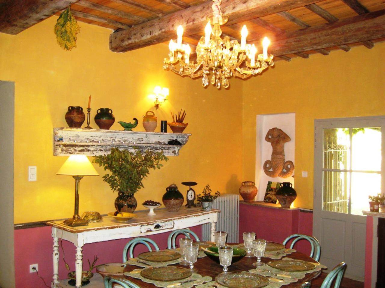 Bed and Breakfast Mas Du Moutet La Capelle-et-Masmolene Exterior foto