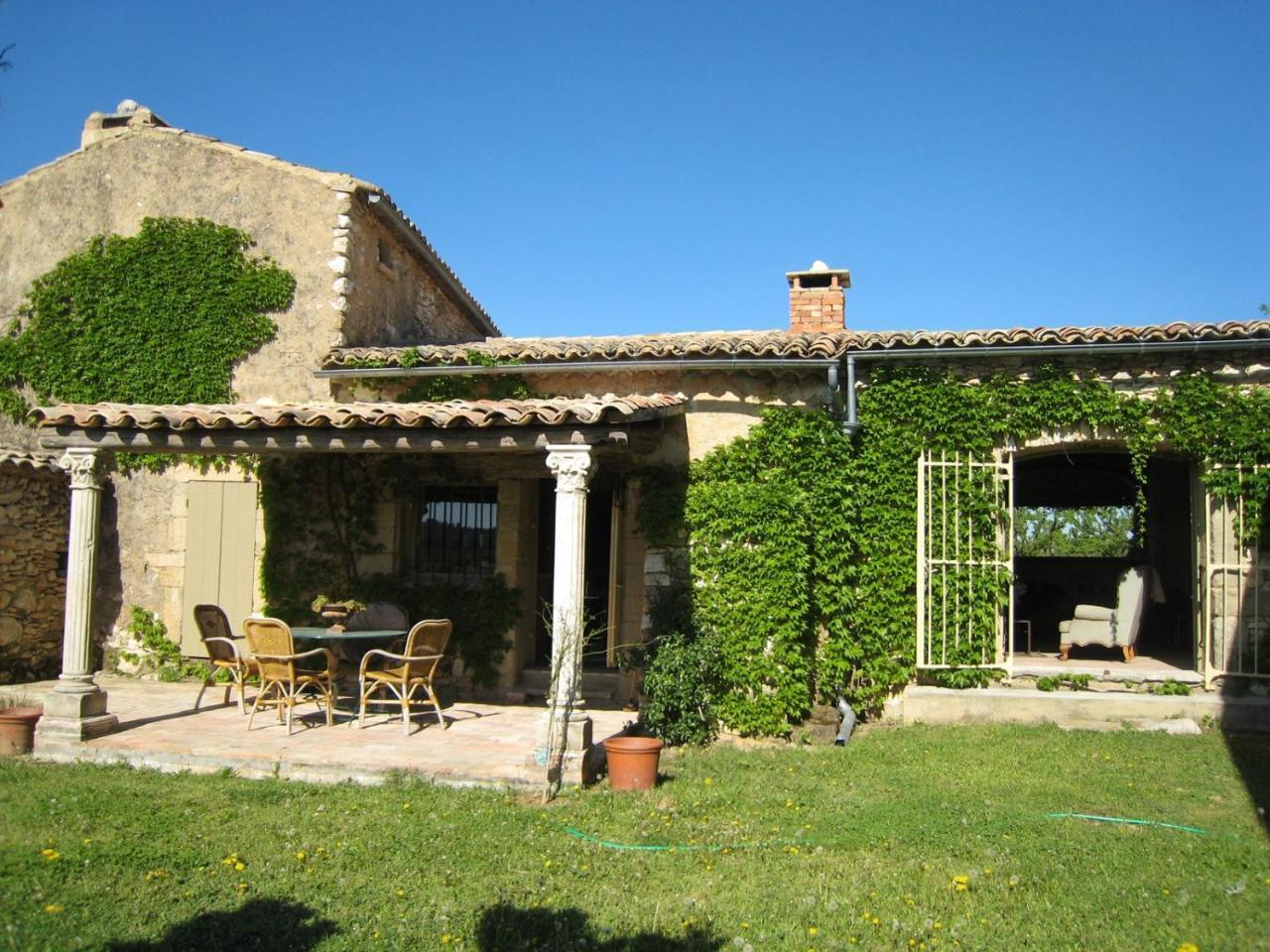 Bed and Breakfast Mas Du Moutet La Capelle-et-Masmolene Exterior foto